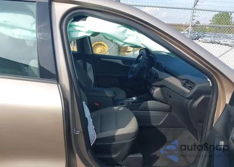 2021 Ford Escape S from USA, damaged, VIN 1FMCU0F64MUA27466